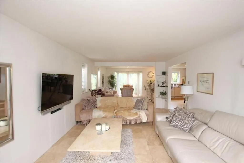 Holiday home Large & Spacious 5 Bedroom, 3.5 Bathroom House Southampton